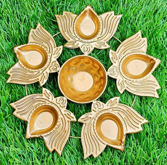 5 Lotus Urli (8 Inch)