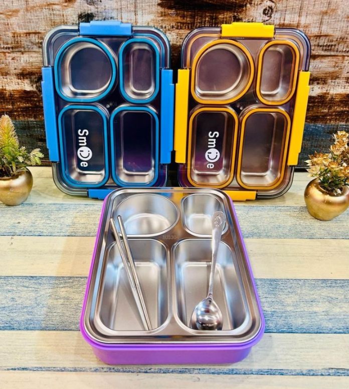 4 Grid Lunch Box with Each Grid Sealed