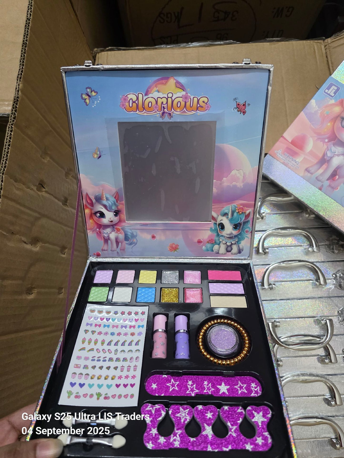 Glorious Makeup Gift Box with Mirror (Non Toxic)